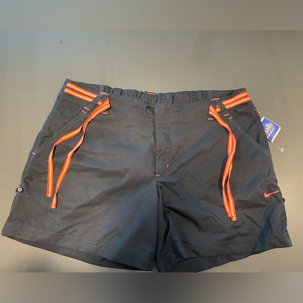 Women’s Black Nike Athletic Shorts. NWT